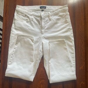 JCrew white jeans Sz 32 petite. 9inch high rise toothpick.